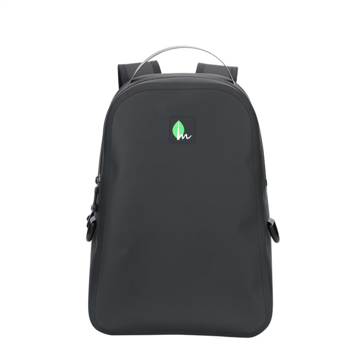 black cool dry bag